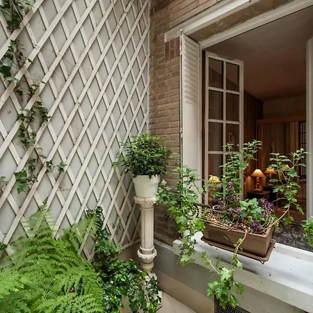 Calm Flat With Terrasse Nearby Montparnasse - - Welkeys