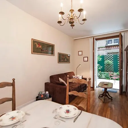 Calm Flat With Terrasse Nearby Montparnasse - - Welkeys Paris