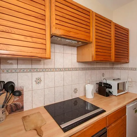 Calm Flat With Terrasse Nearby Montparnasse - - Welkeys Paris
